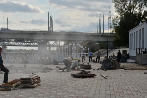 Композиция «Маяк» уже установлена на обновленной набережной (фото)