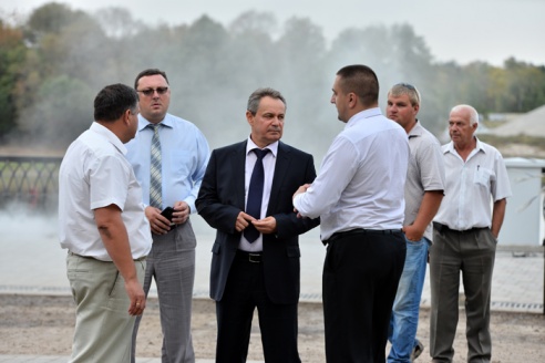 Композиция «Маяк» уже установлена на обновленной набережной (фото)