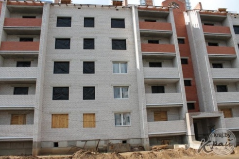 Строительство первого арендного дома в Вилейке приостановлено (ФОТО)