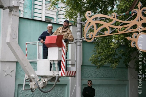 На Киевском спуске появилась арка