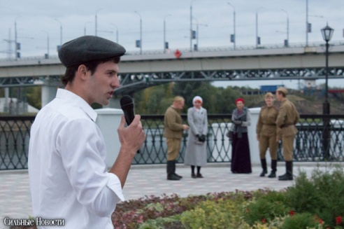 Рыцарские бои, танцы, пионерские песни и файер-шоу — в Гомеле открыли «Маяк» и новую набережную