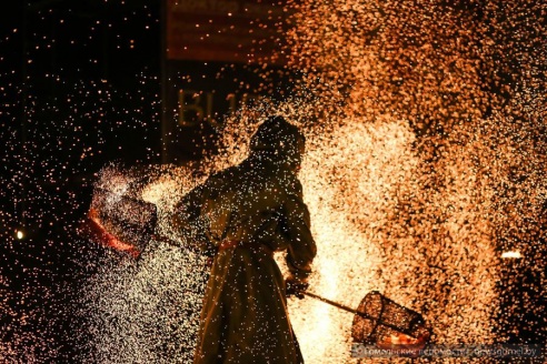 В День города на набережной состоялось огненное шоу