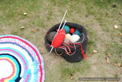 В День города в Гомеле прошла акция «Вязаный бум»