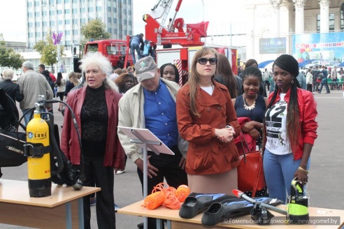 Фоторепортаж с выставки техники гомельских производителей и спецтранспорта МЧС