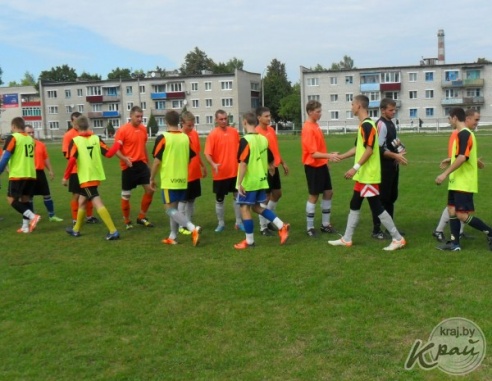 Футбол. Вилейка дома громит Несвиж, Молодечно – Старые Дороги, Чисть выигрывает у Березино (ФОТО)