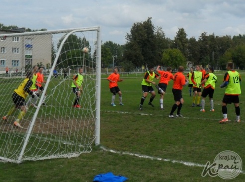 Футбол. Вилейка дома громит Несвиж, Молодечно – Старые Дороги, Чисть выигрывает у Березино (ФОТО)