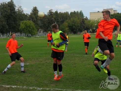 Футбол. Вилейка дома громит Несвиж, Молодечно – Старые Дороги, Чисть выигрывает у Березино (ФОТО)