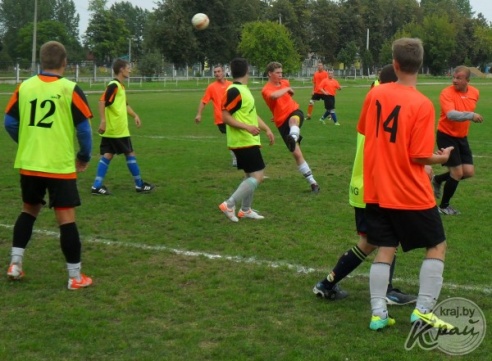 Футбол. Вилейка дома громит Несвиж, Молодечно – Старые Дороги, Чисть выигрывает у Березино (ФОТО)