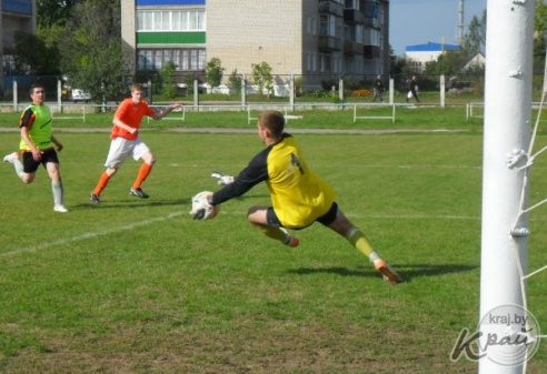 Футбол. Вилейка дома громит Несвиж, Молодечно – Старые Дороги, Чисть выигрывает у Березино (ФОТО)