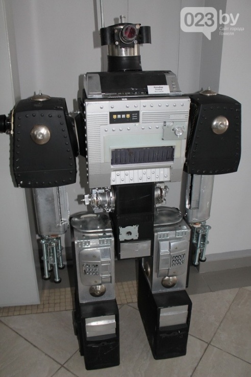 «Терминатор – мой лучший друг»: в Гомель приехала выставка роботов