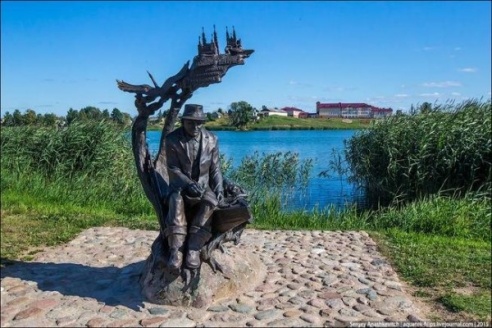 ФОТОРЕПОРТАЖ: Что в Глубоком поразило российского блогера