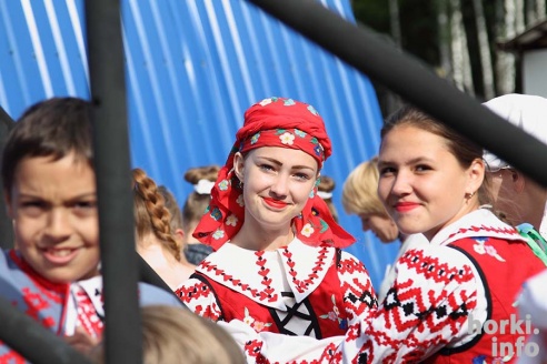 "Виват, империя детства!" Фотографии с праздника на амфитеатре