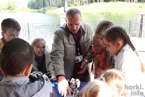 "Виват, империя детства!" Фотографии с праздника на амфитеатре