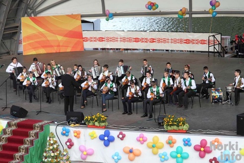 "Виват, империя детства!" Фотографии с праздника на амфитеатре