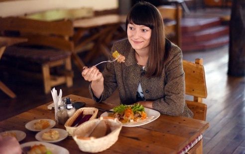Едим в Советском. Студентка пообедала в кафе «Мамина печка»