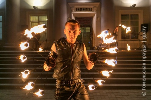 Библиотека Ленина провела ночь в английском стиле