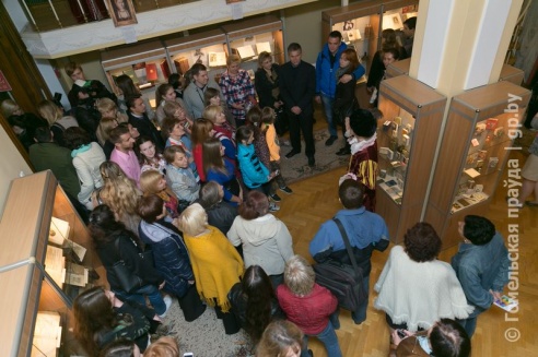 Библиотека Ленина провела ночь в английском стиле