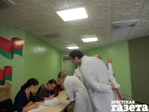 Специалистов Брестчины обучали правильно оказывать помощь людям с суицидальным риском