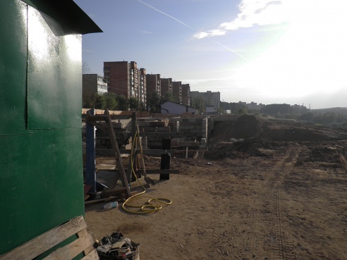 Магазины на Флёрова снесли