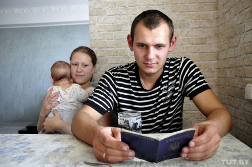 «Сам виноват, все испортил». Переселенца из Донецкой области, который жил неподалеку от Гомеля, депортируют из Беларуси за нарушение ПДД