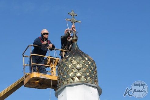 ФОТОХРОНИКА: Как в течение нескольких лет строилась надвратная часовня-памятник в Вилейке