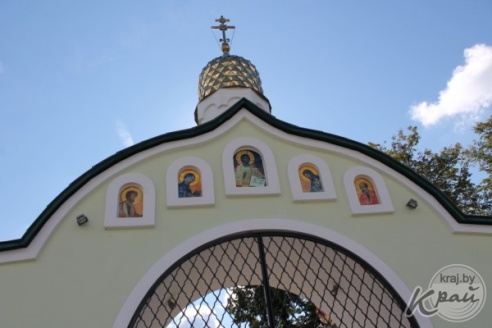 ФОТОХРОНИКА: Как в течение нескольких лет строилась надвратная часовня-памятник в Вилейке