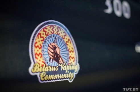 Вдыхать глубже, выдувать дальше: в Гомеле впервые прошли соревнования по выдуванию пара