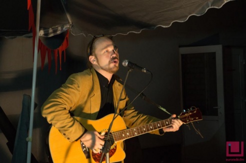 Стихи, песни, звуки ханга и диджериду: в Гомеле отметили день мира (фото)