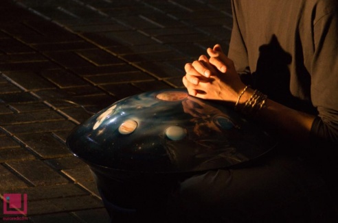 Стихи, песни, звуки ханга и диджериду: в Гомеле отметили день мира (фото)