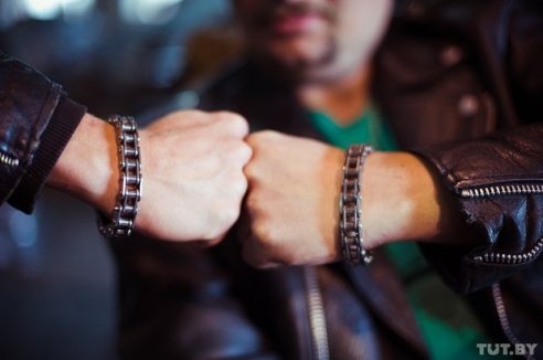 «В наших машинах есть душа». Гомельские кастомайзеры делают удивительные вещи из железа