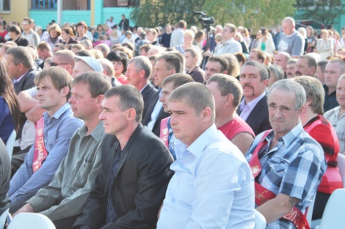 Районный праздник тружеников села состоялось в субботу в агрогородке Новые Самотевичи Костюковичского района (+ фото)