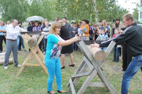 Районный праздник тружеников села состоялось в субботу в агрогородке Новые Самотевичи Костюковичского района (+ фото)