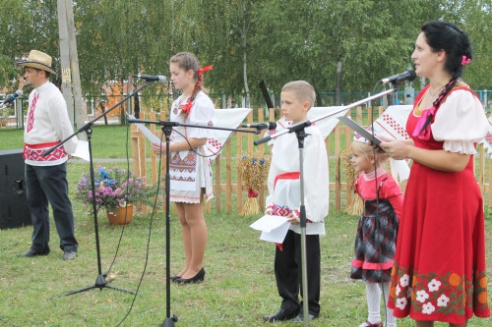 Районный праздник тружеников села состоялось в субботу в агрогородке Новые Самотевичи Костюковичского района (+ фото)