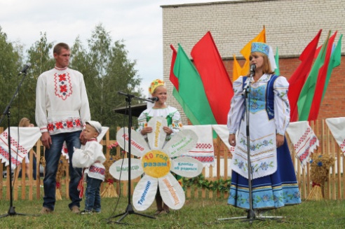 Районный праздник тружеников села состоялось в субботу в агрогородке Новые Самотевичи Костюковичского района (+ фото)