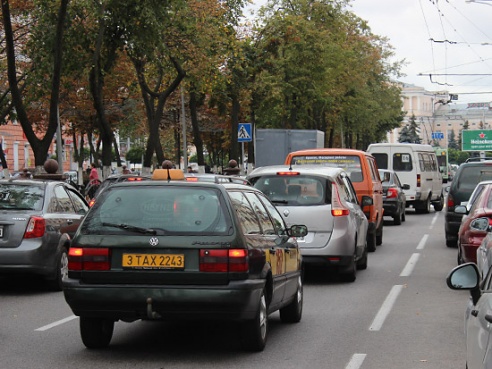 На проспекте Победы образовался транспортный коллапс (фото)