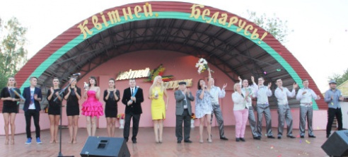 72-ю годовщину со Дня освобождения Костюковичского района от немецко-фашистских захватчиков отмечали в минувший понедельник в районном центре (+ фото)