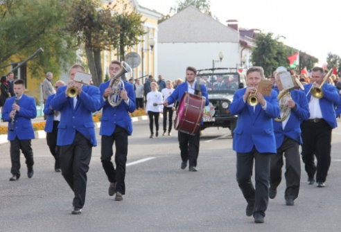 72-ю годовщину со Дня освобождения Костюковичского района от немецко-фашистских захватчиков отмечали в минувший понедельник в районном центре (+ фото)