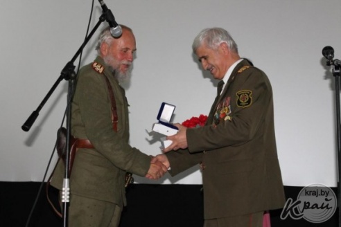 В день открытия надвратной часовни в Вилейке благодарностями отметили тех, кто принял участие в ее возведении (ФОТО)