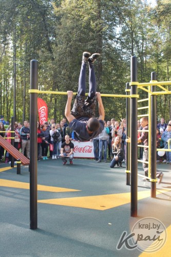 Капитан команды воркаутеров из Вилейки Виталий Зубати установил рекорд по количеству подтягиваний на перекладине (ФОТО)