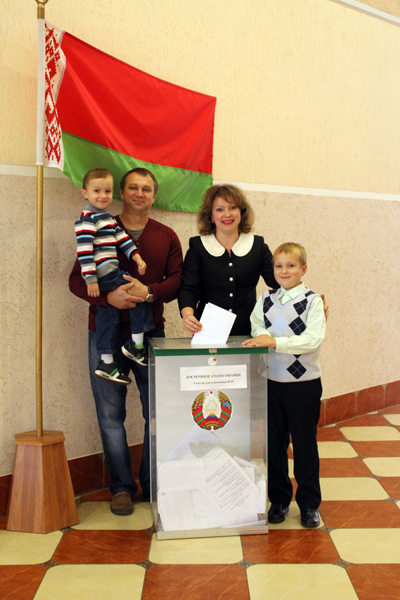 Лиозненцы активно голосуют дострочно