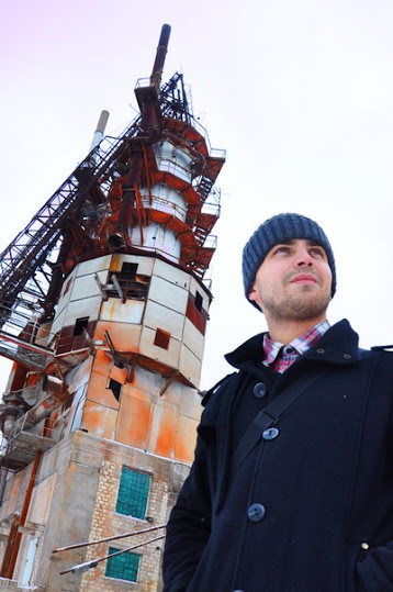 «Даже по люкам можно изучать историю и географию»: архитектор из Гомеля собирает городские артефакты