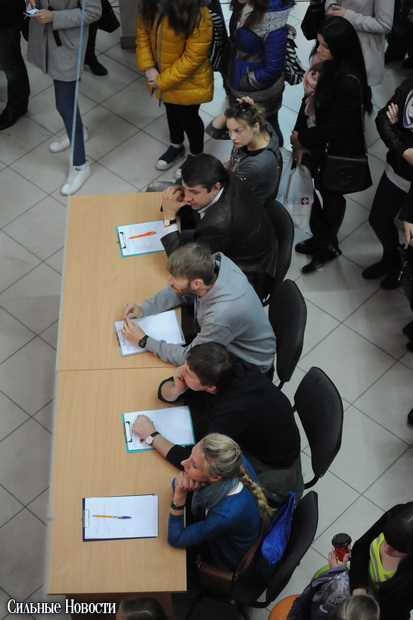 Торговый центр «Секрет» отметил свой День рождения Чемпионатом по поеданию бургеров и выбором «Мисс Секрет»