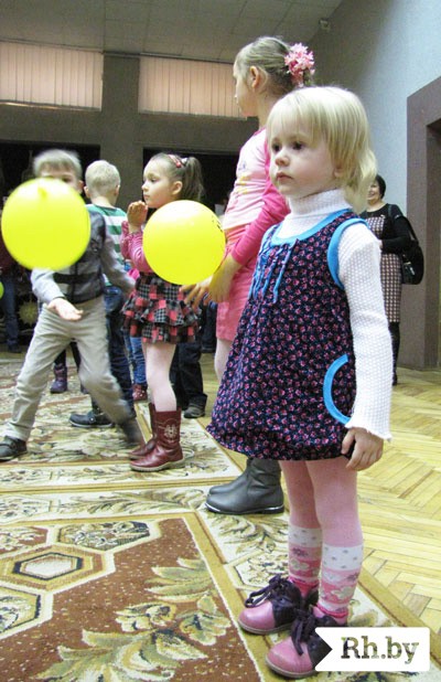 “Батлейка” адкрыла 25-ы тэатральны сезон, акцёраў уганаравалі граматамі (Фота)