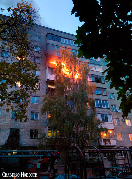 Крупный пожар в жилом доме на Кожара: сгорели несколько балконов (фото, видео)