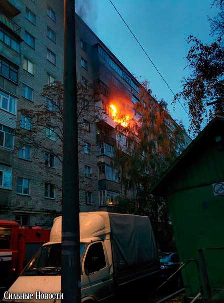 Крупный пожар в жилом доме на Кожара: сгорели несколько балконов (фото, видео)