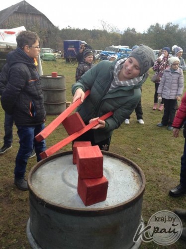 Вилейские гимназисты побывали в палаточном лагере времен Великой Отечественной войны (ФОТО)