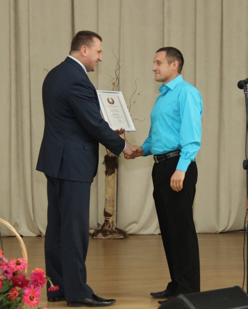 У Ашмянах адзначылі Дзень настаўніка