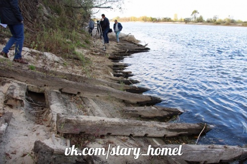 Под Гомелем археологи нашли старинное судно (фото)