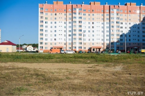 «Хотят строить кафе — а нужны поликлиника, садик и школа»: беды нового «панельного» района Гомеля