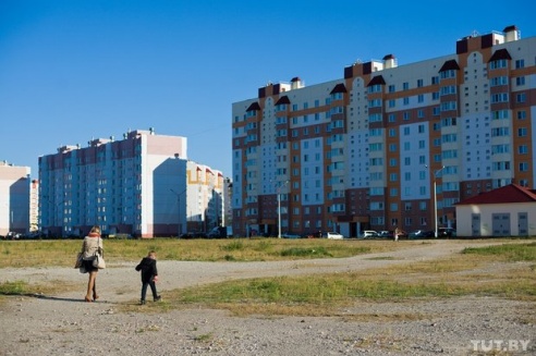 «Хотят строить кафе — а нужны поликлиника, садик и школа»: беды нового «панельного» района Гомеля